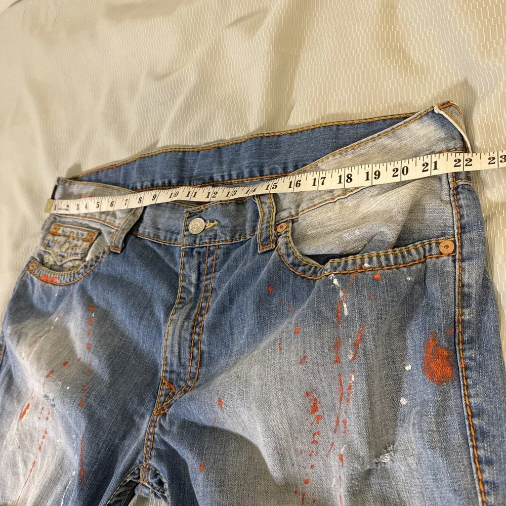 True Religion World Tour sz 42 by 34 Distressed Destroyed Ripped Painted Jeans